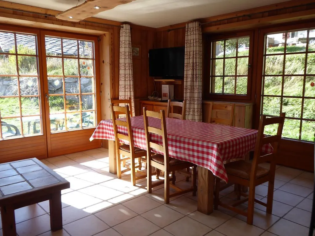 Chalet Les Lioues Apartment Sollieres-Sardieres