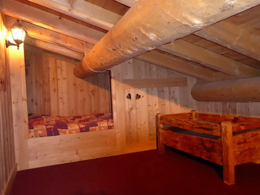 Chalet Les Lioues Apartment Sollieres-Sardieres France