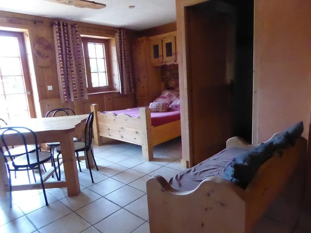 Chalet Les Lioues Apartment Sollieres-Sardieres France