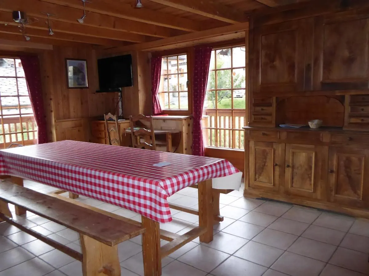 Chalet Les Lioues Apartment Sollieres-Sardieres