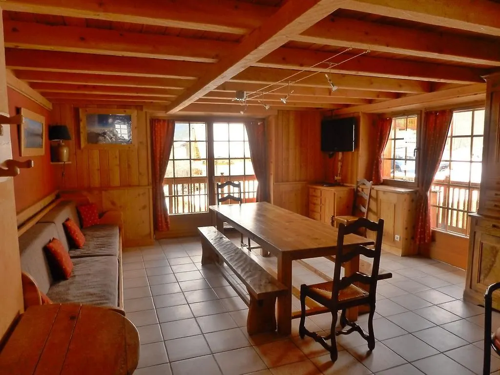 Chalet Les Lioues Apartment Sollieres-Sardieres