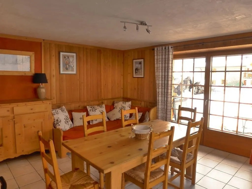 Chalet Les Lioues Apartment Sollieres-Sardieres