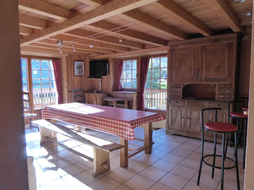 Chalet Les Lioues Apartment Sollieres-Sardieres